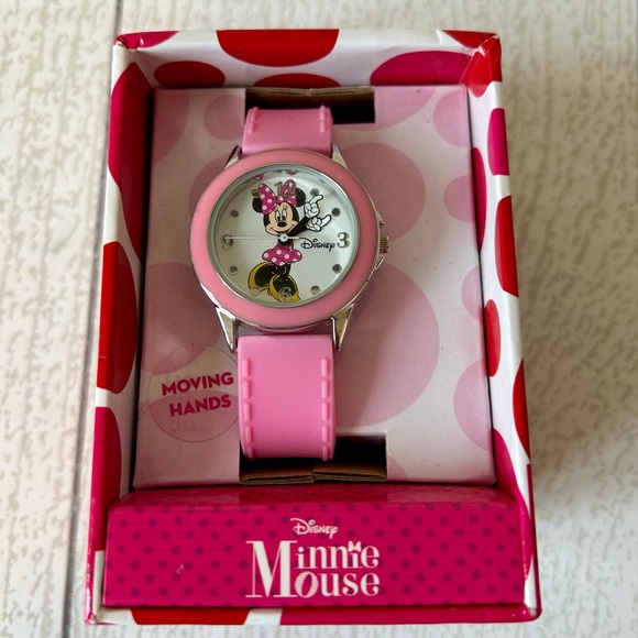 New In Box Minnie Mouse watch - Picture 1 of 6